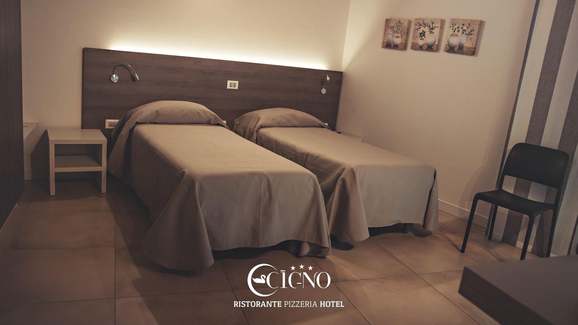 Hotel Ristorante Cigno - Camere And Aparthotel ラティザーナ エクステリア 写真